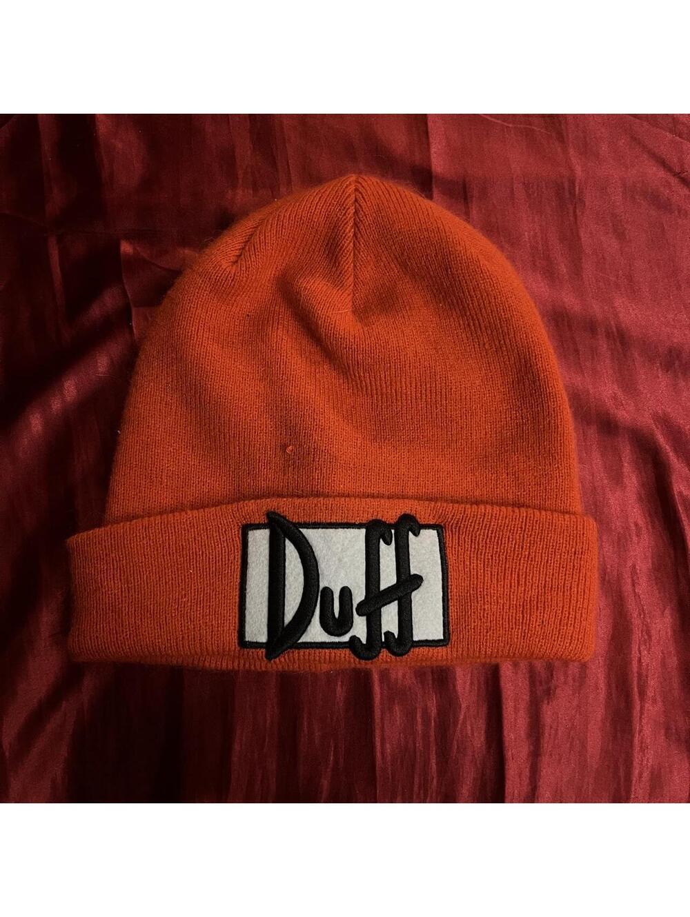 Universal Studios red Duff simpsons beanie